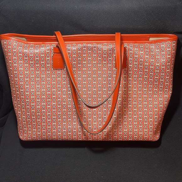 Tory Burch Gemini Link Tote Bag - Picture 4 of 7